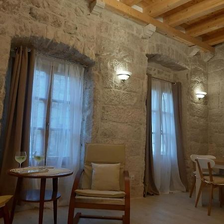 Sessa'S Palace 코츌라 외부 사진